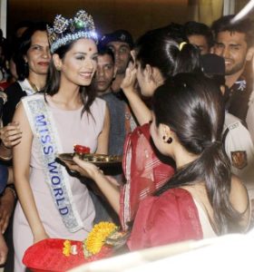 Miss World Manushi returned to India by winning the world