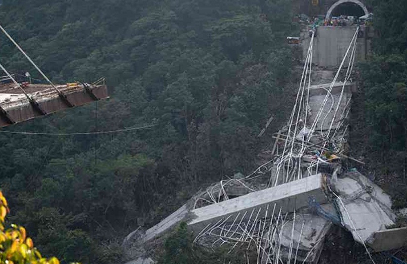 bridge collapse in Colombia