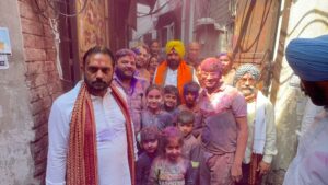 ਕੈਬਨਿਟ ਮੰਤਰੀ ਹਰਭਜਨ ਸਿੰਘ ਈਟੀਓ ਨੇ ਜੰਡਿਆਲਾ ਗੁਰੂ ਨਿਵਾਸੀਆਂ ਨਾਲ ਖੇਡੀ ਹੋਲੀ