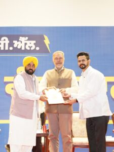 ਪਿਛਲੀਆਂ ਸਰਕਾਰਾਂ ਨੇ ਦਹਾਕੇ ਤੋਂ ਵੱਧ ਸਮੇਂ ਤੱਕ ਨੌਜਵਾਨਾਂ ਨੂੰ ਨੌਕਰੀਆਂ ਤੋਂ ਵਾਂਝਾ ਰੱਖਿਆ, ‘ਆਪ` ਸਰਕਾਰ ਨੇ ਸਿਰਫ਼ ਚਾਰ ਸਾਲਾਂ ਵਿੱਚ ਮੈਰਿਟ ਦੇ ਆਧਾਰ ਉੱਤੇ ਬਿਨਾਂ ਰਿਸ਼ਵਤ ਤੋਂ  65,000 ਤੋਂ ਵੱਧ ਸਰਕਾਰੀ ਨੌਕਰੀਆਂ ਦਿੱਤੀਆਂ: ਮੁੱਖ ਮੰਤਰੀ ਭਗਵੰਤ ਸਿੰਘ ਮਾਨ