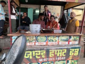 ਫੂਡ ਸੇਫਟੀ ਵਿੰਗ ਵੱਲੋਂ ਵੱਖ-ਵੱਖ ਥਾਵਾਂ ‘ਤੇ ਫਾਸਟ ਫੂਡ ਵਿਕਰੇਤਾਵਾਂ ਦੀ ਅਚਨਚੇਤ ਚੈਕਿੰਗ