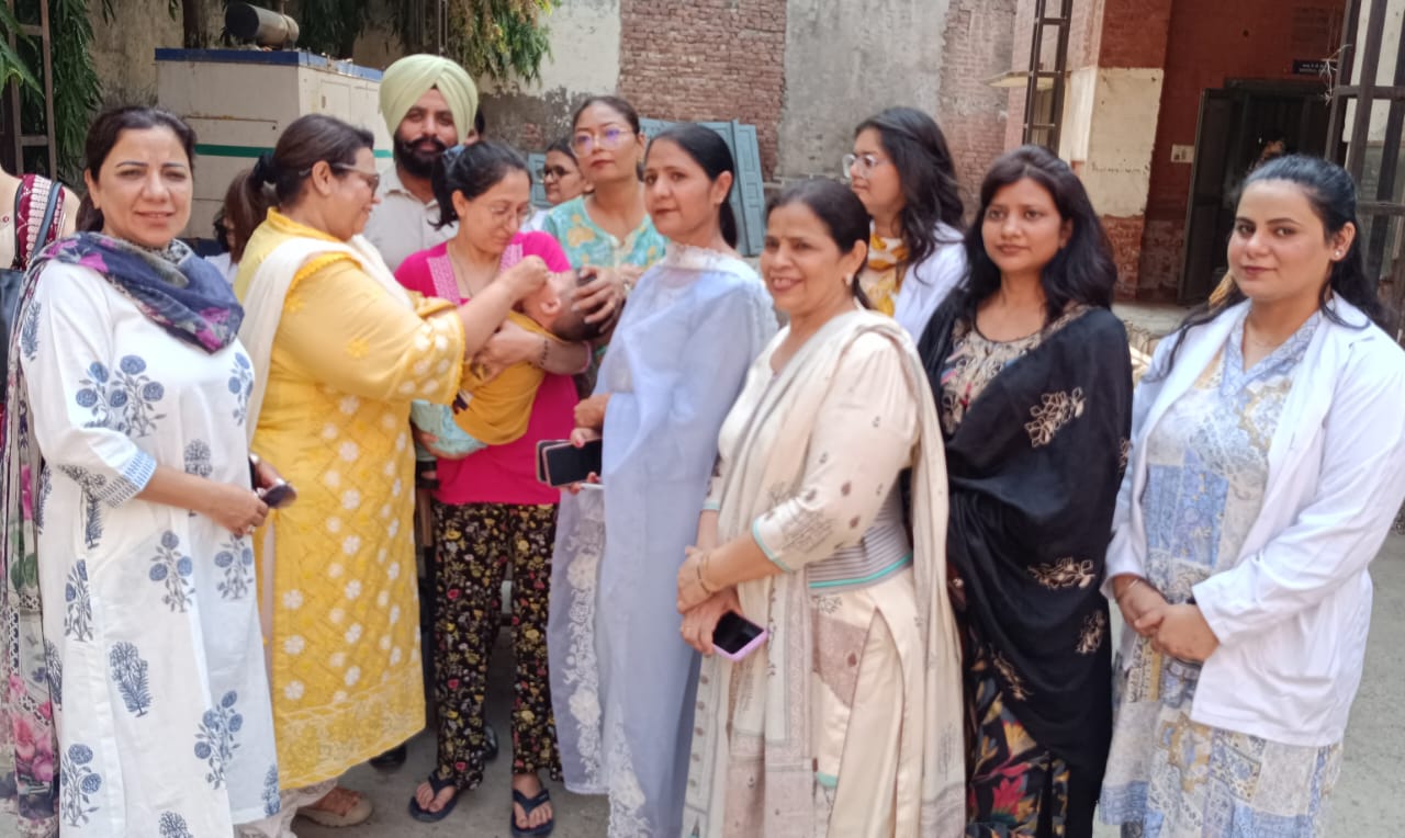 ਸਿਹਤ ਵਿਭਾਗ ਵੱਲੋਂ ਪਲਸ ਪੋਲੀਓ ਮੁਹਿੰਮ ਦੀ ਸ਼ੁਰੂਆਤ, ਨੰਨ੍ਹੇ ਬੱਚਿਆਂ ਨੂੰ ਪੋਲੀਓ ਦੀਆਂ ਬੂੰਦਾਂ ਪਿਲਾ ਕੇ ਕੀਤਾ ਆਗਾਜ਼
