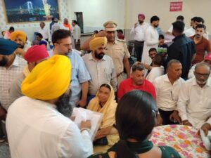 ਲੋਕ ਮਿਲਣੀ ਦੌਰਾਨ ਡਿਪਟੀ ਸਪੀਕਰ ਰੌੜੀ ਨੇ ਮੌਕੇ ‘ਤੇ ਕਰਵਾਇਆ ਲੋਕਾਂ ਦੀ ਸਮੱਸਿਆ ਦਾ ਹੱਲ