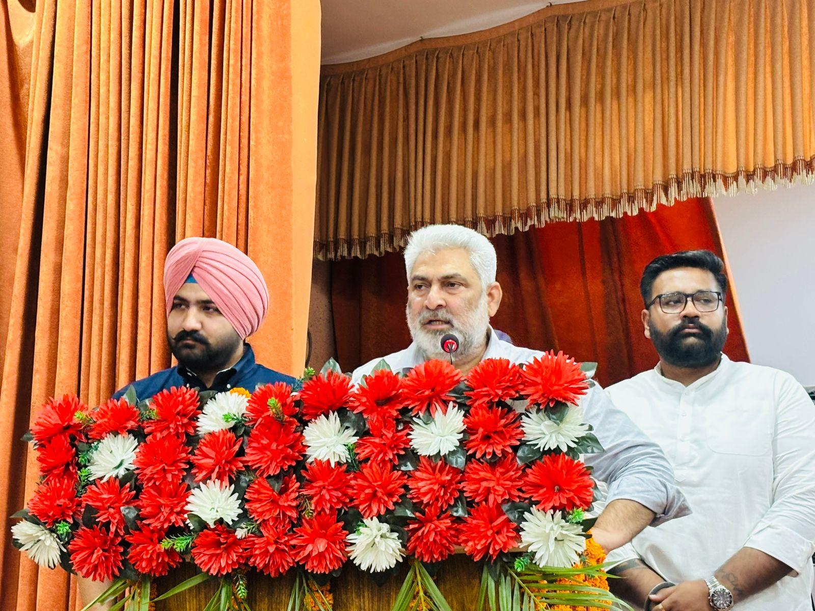 ਕੈਬਨਿਟ ਮੰਤਰੀ ਲਾਲ ਚੰਦ ਕਟਾਰੂਚੱਕ ਦੀ ਪ੍ਰਧਾਨਗੀ ਹੇਠ ‘ ਨਸ਼ਾ ਮੁਕਤੀ ਮੋਰਚਾ ’  ਦੀ ਜ਼ਿਲ੍ਹਾ ਪੱਧਰੀ ਰਿਵੀਊ ਮੀਟਿੰਗ