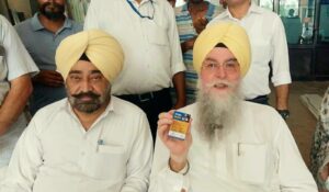 ਸਪੀਕਰ ਸ.  ਸੰਧਵਾਂ ਵੱਲੋਂ ਵਾਰਡ ਨੰਬਰ 5 ਤੋਂ ਸਮਾਰਟ ਰਾਸ਼ਨ ਕਾਰਡ ਵੰਡ ਮੁਹਿੰਮ ਦੀ ਸ਼ੁਰੂਆਤ