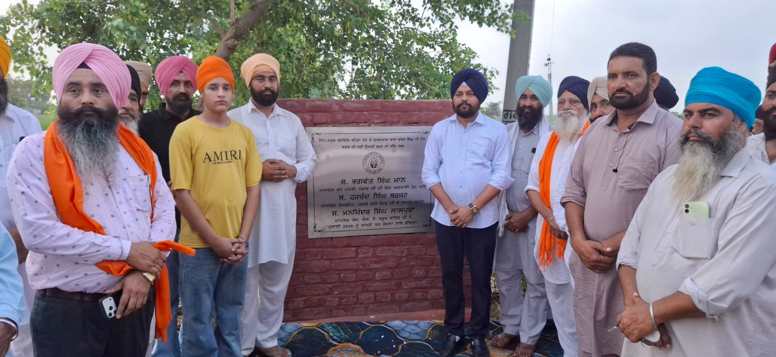 ਵਿਧਾਇਕ ਲਾਲਪੁਰਾ ਵੱਲੋਂ ਕੱਦਗਿੱਲ ਅਤੇ ਲਾਲਪੁਰ ਦੀਆਂ 9 ਸੜਕਾਂ ਦੀ ਨਵੀਂ ਉਸਾਰੀ ਦੇ ਕੰਮ ਦੀ ਸ਼ੁਰੂਆਤ