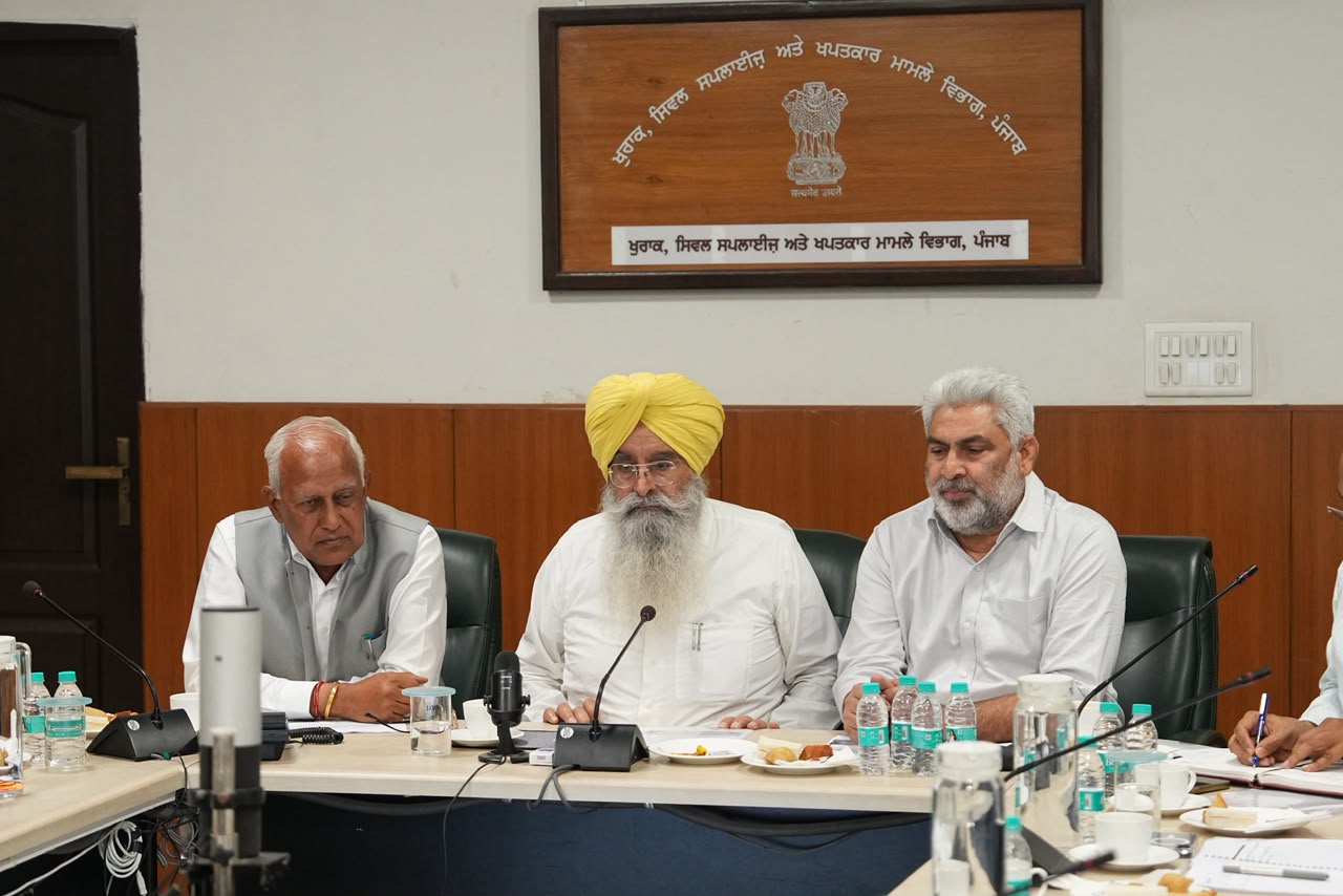 ਪੰਜਾਬ ਵੱਲੋਂ ਆਗਾਮੀ ਖ਼ਰੀਦ ਲਈ ਭੰਡਾਰਨ ਹਿੱਤ ਜਗ੍ਹਾ ਵਾਸਤੇ ਮਹੀਨਾਵਾਰ 12 ਲੱਖ ਮੀਟ੍ਰਿਕ ਟਨ ਅਨਾਜ ਦੀ ਚੁਕਾਈ ‘ਤੇ ਜ਼ੋਰ