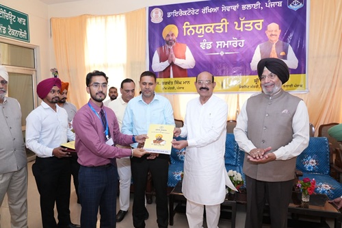 ਰੱਖਿਆ ਸੇਵਾਵਾਂ ਭਲਾਈ ਵਿਭਾਗ ਵਿੱਚ 51 ਨਵੀਆਂ ਨਿਯੁਕਤੀਆਂ ਨਾਲ ਸਾਬਕਾ ਸੈਨਿਕਾਂ ਤੇ ਉਨ੍ਹਾਂ ਦੇ ਪਰਿਵਾਰਾਂ ਨੂੰ ਹੋਰ ਬਿਹਤਰ ਸੇਵਾਵਾਂ ਮਿਲਣਗੀਆਂ : ਮੋਹਿੰਦਰ ਭਗਤ