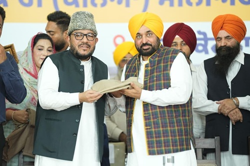 ਮੁੱਖ ਮੰਤਰੀ ਭਗਵੰਤ ਸਿੰਘ ਮਾਨ ਨੇ 5-ਮੰਜ਼ਿਲਾ ਸਕੂਲ ਇਮਾਰਤ ਦਾ ਉਦਘਾਟਨ ਕਰਕੇ ਮਲੇਰਕੋਟਲਾ ਦੀਆਂ ਧੀਆਂ ਨੂੰ ਆਜ਼ਾਦੀ ਦਿਹਾੜੇ ਦਾ ਤੋਹਫ਼ਾ ਦਿੱਤਾ