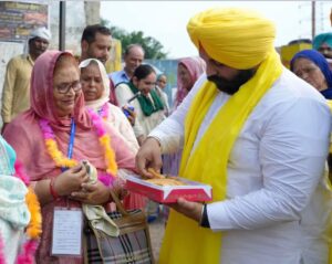ਮੁੱਖ ਮੰਤਰੀ ਤੀਰਥ ਯਾਤਰਾ ਯੋਜਨਾ ਤਹਿਤ ਸੰਗਤਾਂ ਨੂੰ ਧਾਰਮਿਕ ਅਸਥਾਨਾਂ ਦੇ ਦਰਸ਼ਨਾਂ ਲਈ ਬੱਸਾਂ ਰਵਾਨਾ- ਹਰਜੋਤ ਬੈਂਸ