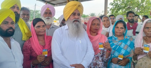 ਕੈਬਨਿਟ ਮੰਤਰੀ ਸ.ਗੁਰਮੀਤ ਸਿੰਘ ਖੁੱਡੀਆਂ ਨੇ ਪਿੰਡ ਪੰਨੀਵਾਲਾ ਫੱਤਾ, ਮੋਹਲਾ ਅਤੇ ਕਰਮਪੱਟੀ ਵਿਖੇ ਲੋਕ ਮਿਲਣੀ ਦੌਰਾਨ ਸੁਣੀਆਂ ਸਮੱਸਿਆਵਾਂ