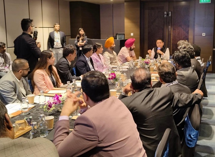 *ਪੰਜਾਬ ਨੇ ਮੋਹਾਲੀ ਨੂੰ ਉੱਤਰੀ ਭਾਰਤ ਦੇ ਅਗਲੇ ਜੀਸੀਸੀ ਹੱਬ ਵਜੋਂ ਕੀਤਾ ਪੇਸ਼: ਅਮਨ ਅਰੋੜਾ ਨੇ ਬੈਂਗਲੁਰੂ ਵਿੱਚ ਵਿਸ਼ਵ ਭਰ ਦੀਆਂ ਦਿੱਗਜ ਕੰਪਨੀਆਂ ਨੂੰ ਸੂਬੇ ਵਿੱਚ ਨਿਵੇਸ਼ ਲਈ ਕੀਤਾ ਆਕਰਸ਼ਿਤ