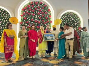 ਤੀਆਂ ਦਾ ਤਿਉਹਾਰ ਮਹਿਲਾਵਾਂ ਲਈ ਖੁਸ਼ੀ, ਮਿਲਾਪ ਤੇ ਸਾਂਝ ਦਾ ਸੁਨੇਹਾ- ਡਾ.ਗੁਰਪ੍ਰੀਤ ਕੌਰ ਮਾਨ