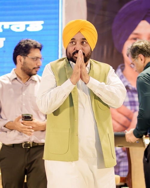 ‘ਜਾਗਤ ਜੋਤ ਸ੍ਰੀ ਗੁਰੂ ਗ੍ਰੰਥ ਸਾਹਿਬ ਸਤਿਕਾਰ ਕਾਨੂੰਨ’ ਨੂੰ ਮਜ਼ਬੂਤ ਕਰਨ ਲਈ ਸੱਤ ਕਮੇਟੀ ਨਾਲ ਵਿਸਥਾਰਪੂਰਵਕ ਵਿਚਾਰ-ਵਟਾਂਦਰਾ ਕਰਨਗੇ ਮੁੱਖ ਮੰਤਰੀ ਭਗਵੰਤ ਸਿੰਘ ਮਾਨ