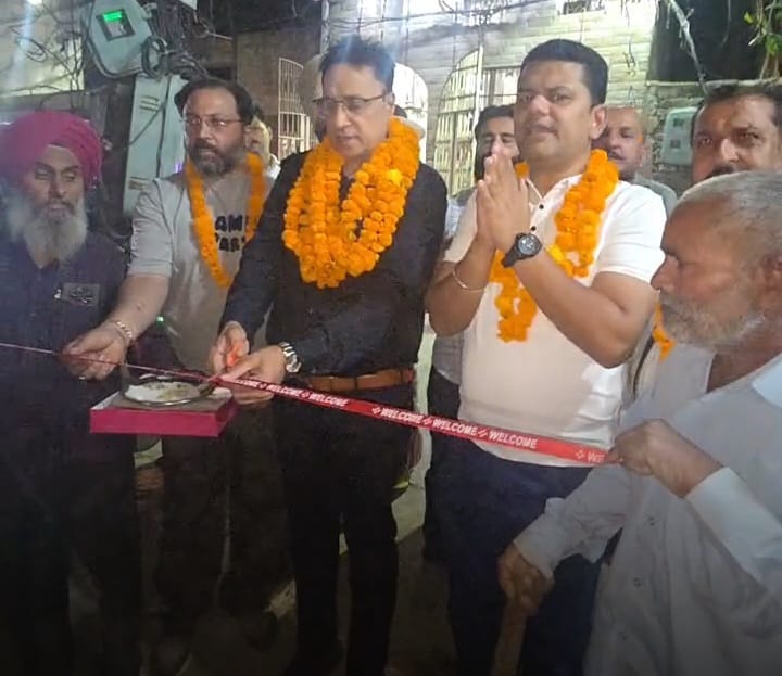 ਦੀਵਾਲੀ ਤੋਂ ਪਹਿਲਾਂ ਕੇਂਦਰੀ ਵਿਧਾਨ ਸਭਾ ਹਲਕਾ ਸਟਰੀਟ ਲਾਈਟਾਂ ਨਾਲ ਰੌਸ਼ਨ ਕੀਤਾ ਜਾ ਰਿਹਾ ਹੈ: ਵਿਧਾਇਕ ਡਾ. ਅਜੈ ਗੁਪਤਾ
