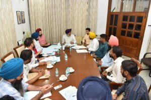 ਵਿੱਤ ਮੰਤਰੀ ਹਰਪਾਲ ਸਿੰਘ ਚੀਮਾ ਵੱਲੋਂ ਉੱਚ ਪੱਧਰੀ ਮੀਟਿੰਗਾਂ ਦੌਰਾਨ ਪੀ.ਐੱਸ.ਪੀ.ਸੀ.ਐੱਲ. ਮੁਲਾਜ਼ਮਾਂ ਦੀਆਂ ਮੰਗਾਂ ਦੀ ਸਮੀਖਿਆ; ਜਾਇਜ਼ ਮੰਗਾਂ ਨੂੰ ਪਹਿਲ ਦੇ ਆਧਾਰ ’ਤੇ ਹੱਲ ਕਰਨ ਦੇ ਦਿੱਤੇ ਨਿਰਦੇਸ਼