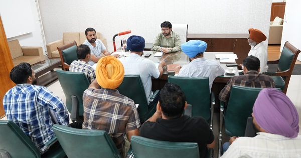 ਡਾ. ਰਵਜੋਤ ਸਿੰਘ ਵੱਲੋਂ ਹਲਕਾ ਸ਼ਾਮਚੁਰਾਸੀ ਦੇ ਵਿਕਾਸ ਕਾਰਜਾਂ ਦਾ ਜਾਇਜ਼ਾ